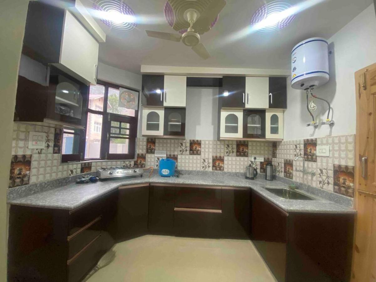 Penthouse Villa Srīnagar Zewnętrze zdjęcie