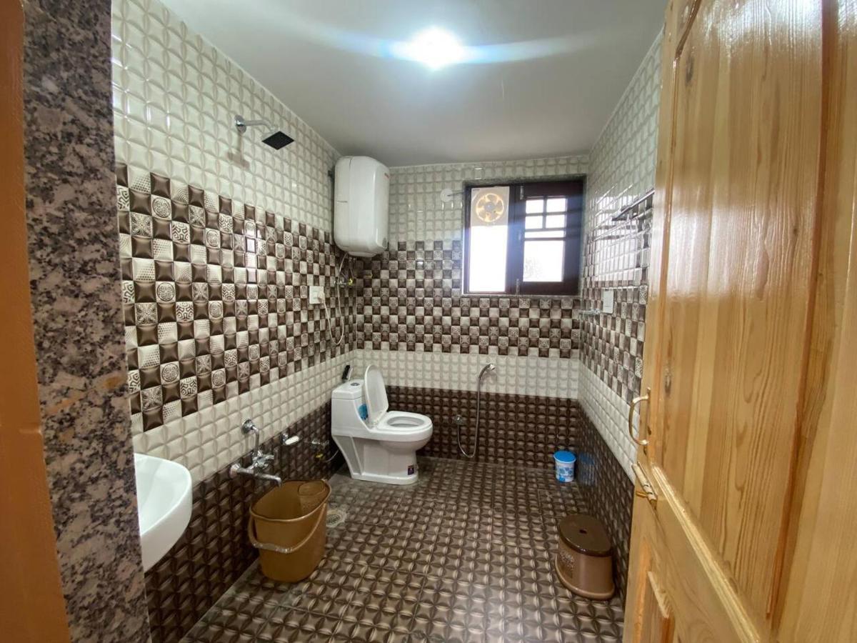Penthouse Villa Srīnagar Zewnętrze zdjęcie