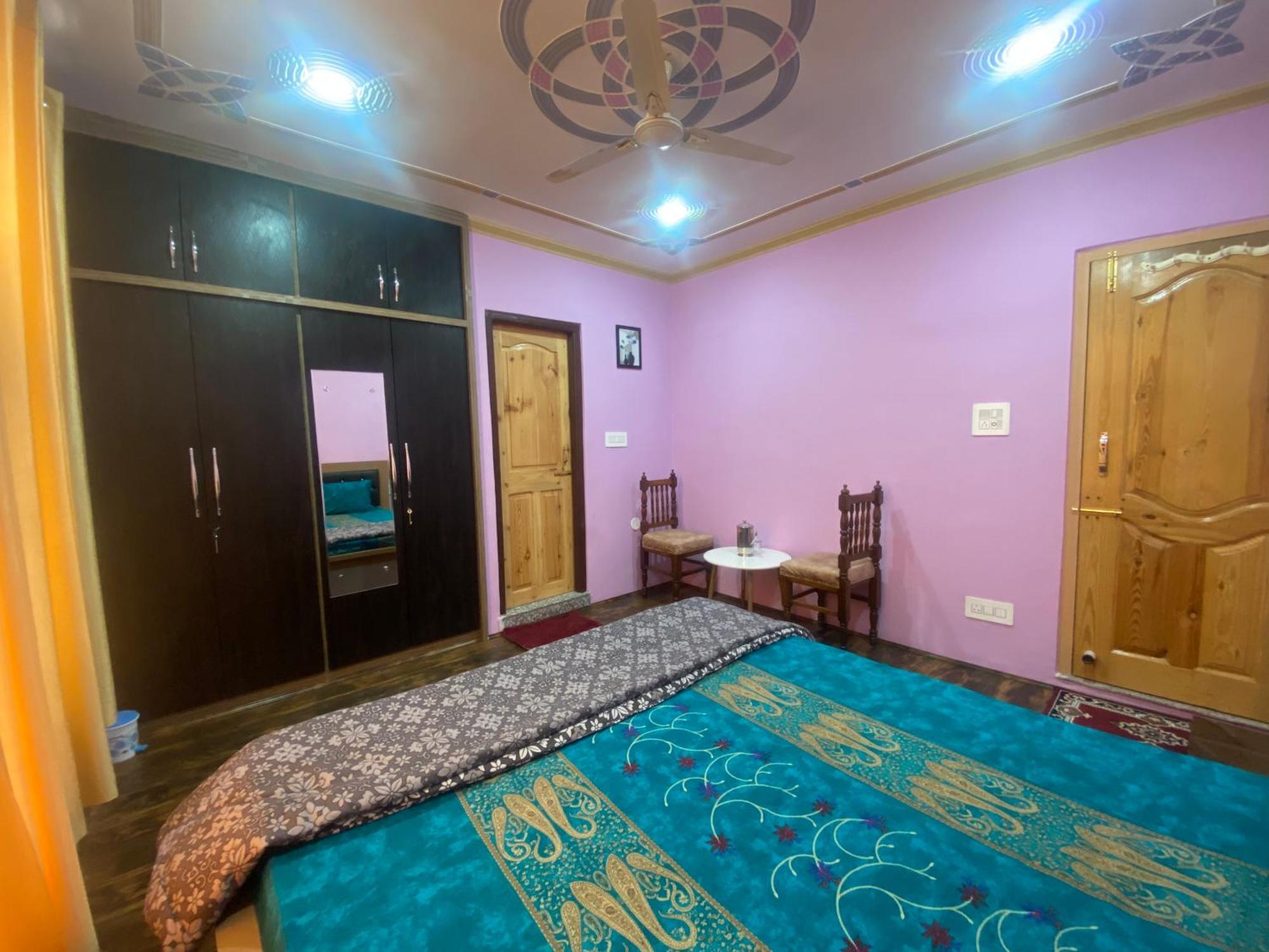 Penthouse Villa Srīnagar Zewnętrze zdjęcie